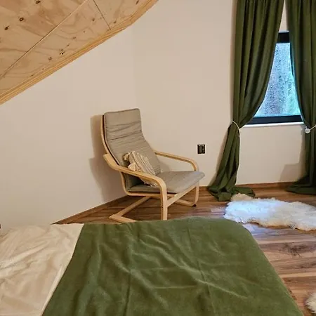 Lodge Hay Huy Busteni